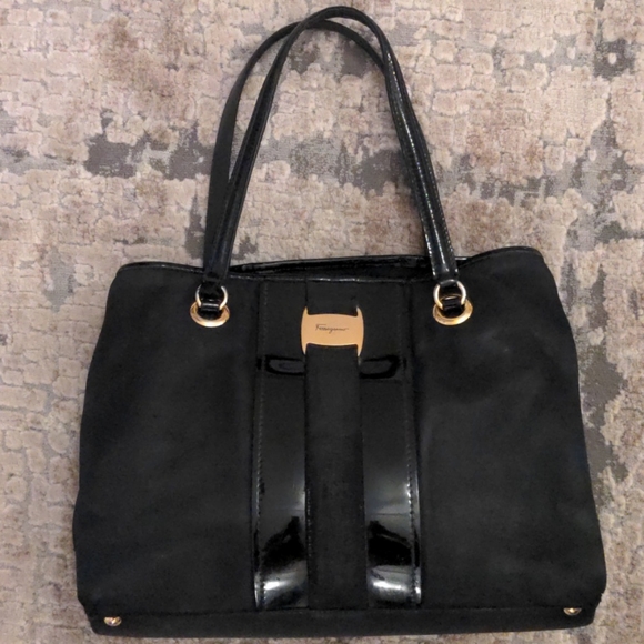Salvatore Ferragamo Handbags - Ferragamo shoulder bag black